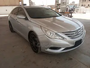Hyundai Sonata 2011 Silver
