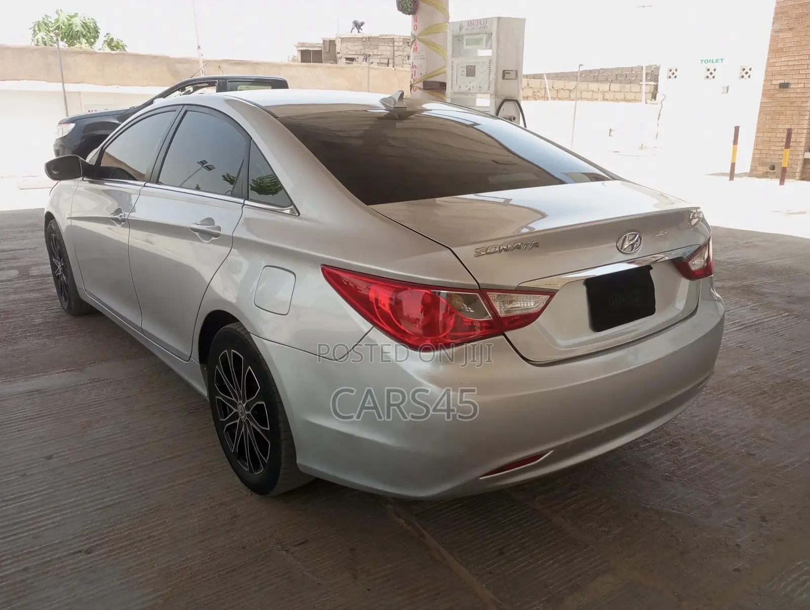 Hyundai Sonata 2011 Silver