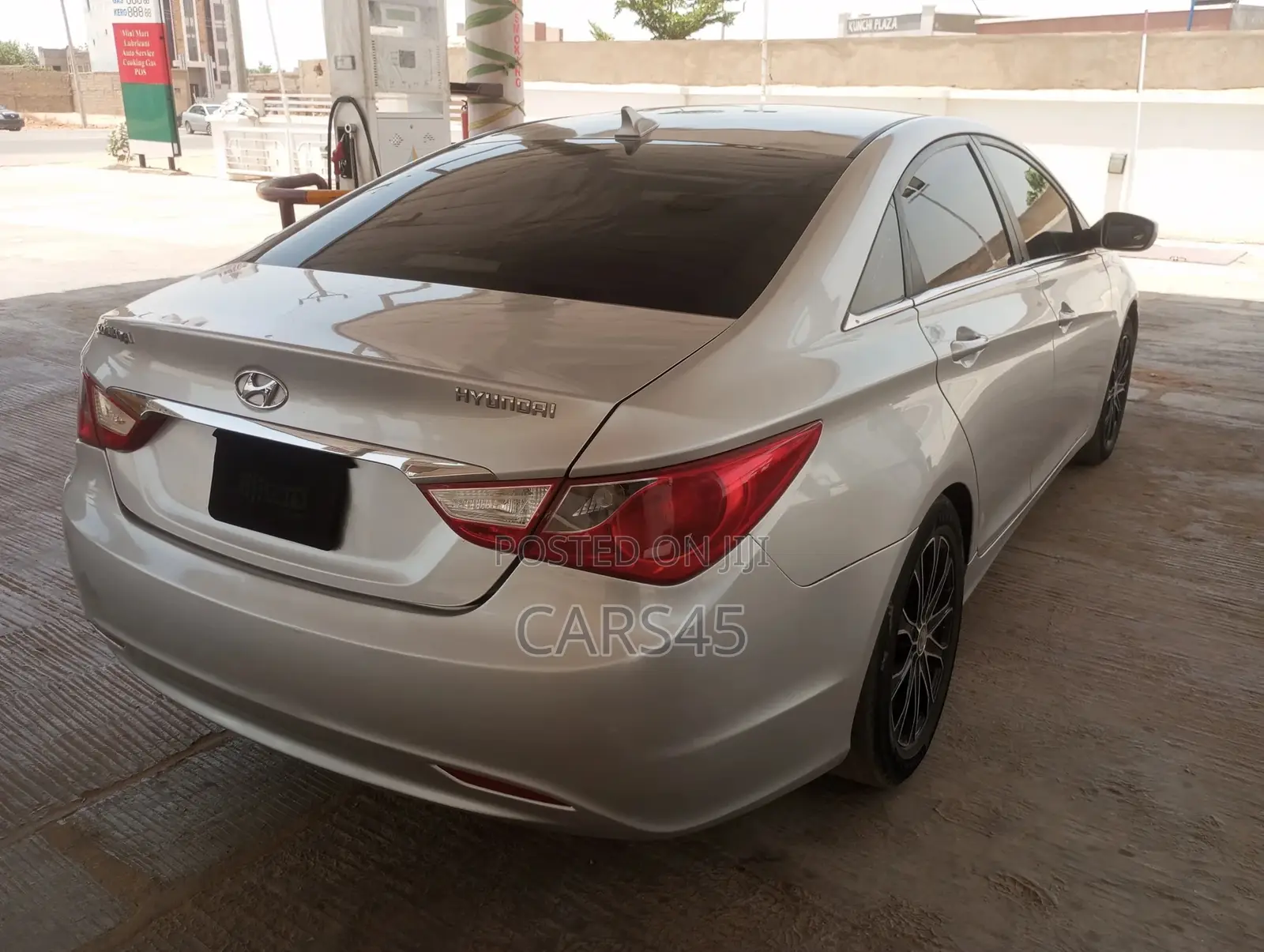 Hyundai Sonata 2011 Silver