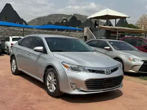 Toyota Avalon XLE Premium 4dr Sedan (3.5L 6cyl 6A) 2014 Silver