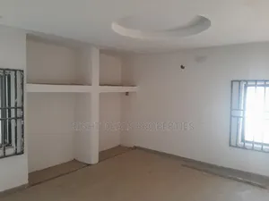 4bdrm Bungalow in Dawaki for rent