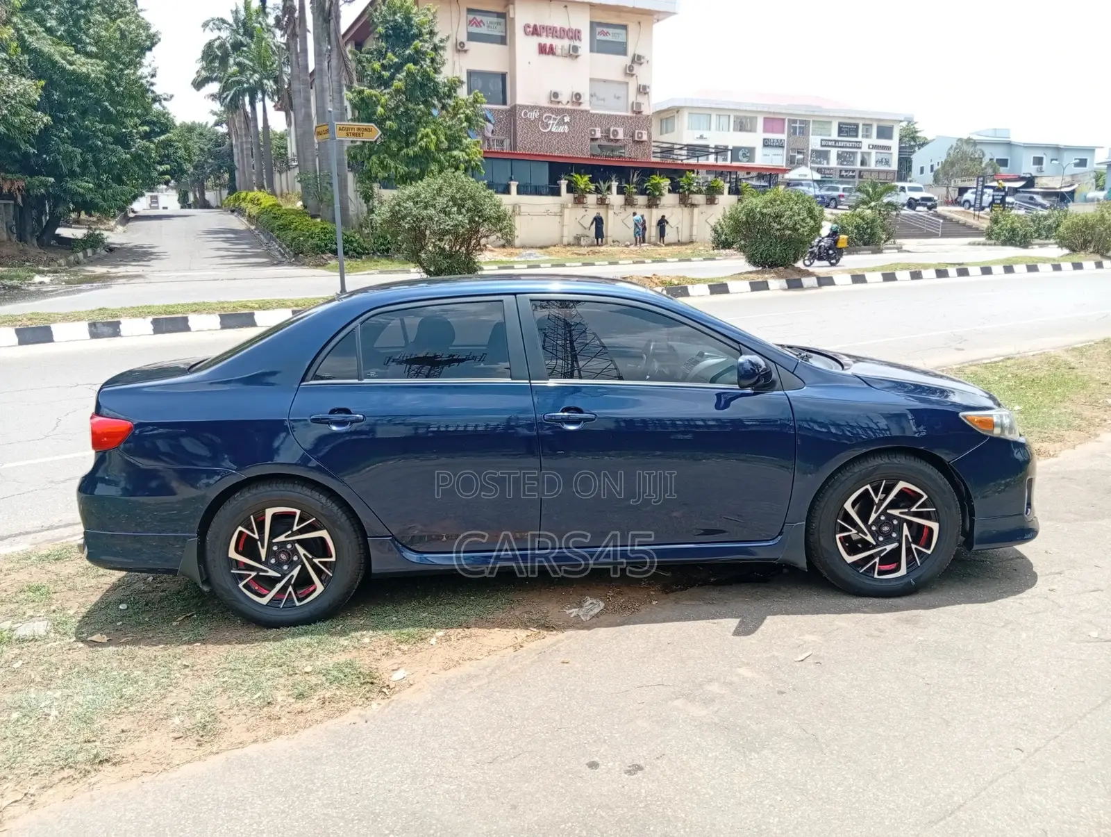 Toyota Corolla 2013 Blue