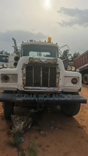 Mark Towing Truck