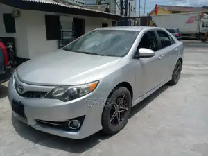 Toyota Camry 2013 Silver
