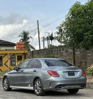 Mercedes-Benz C300 2016 Gray