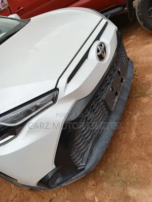 Toyota Corolla Cross LE 2WD 2024 White