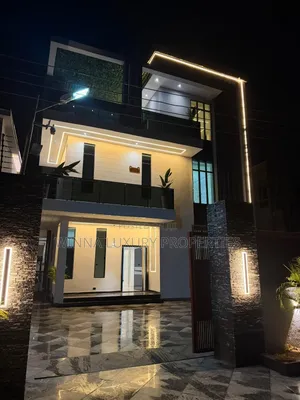 6bdrm Mansion in Apo for sale