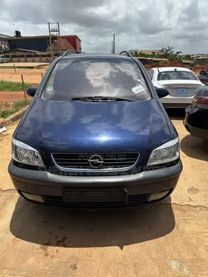 Opel Zafira Snowtrekker 2000 Blue