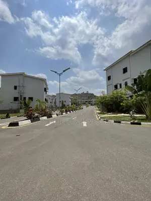 3bdrm Block of Flats in Cosgrove Smart Home for sale