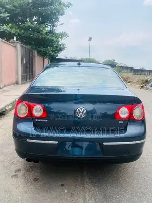 Volkswagen Passat 2007 Blue
