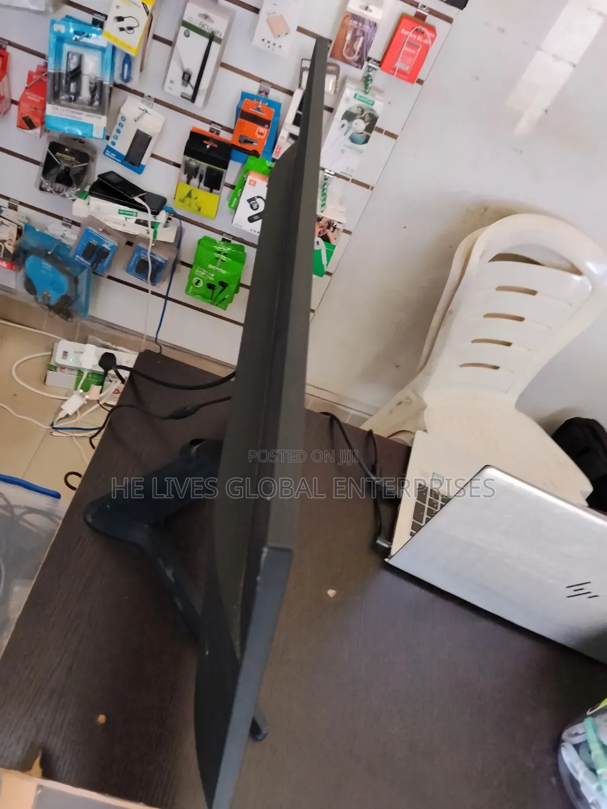 27" Samsung Frameless Monitor
