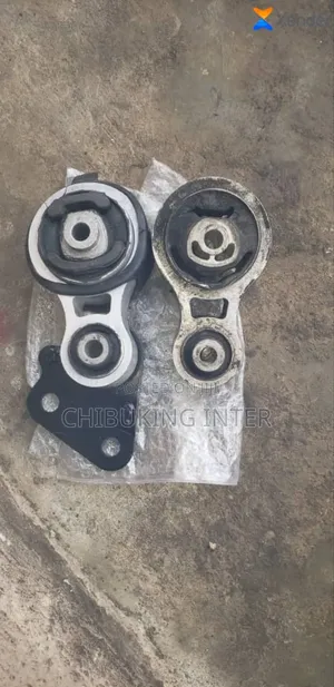 Gear Sitting Ford Edge 08/013