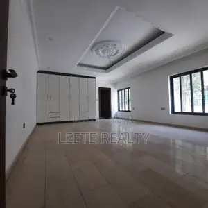 5bdrm Duplex in Asokoro for rent
