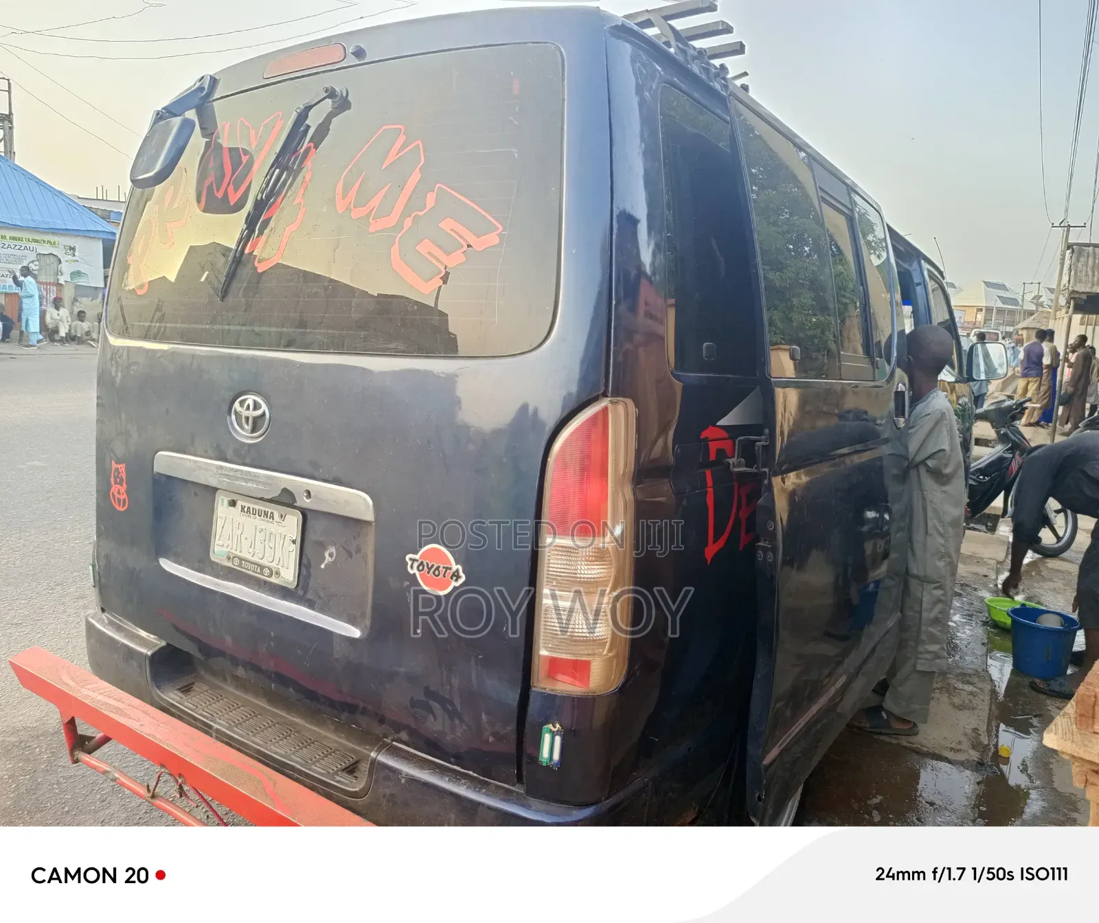 Toyota HiAce 2006 Blue