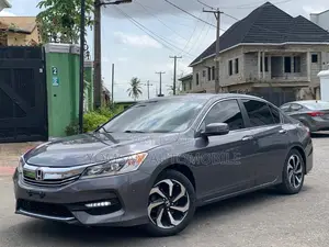 Honda Accord Sport 4dr Sedan FWD (2.4L 4cyl 2A) 2017 Gray