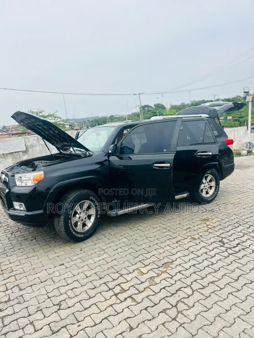 Toyota 4-Runner 2011 Black