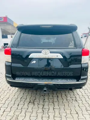 Toyota 4-Runner 2011 Black
