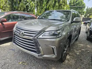 Lexus LX 2019 Silver