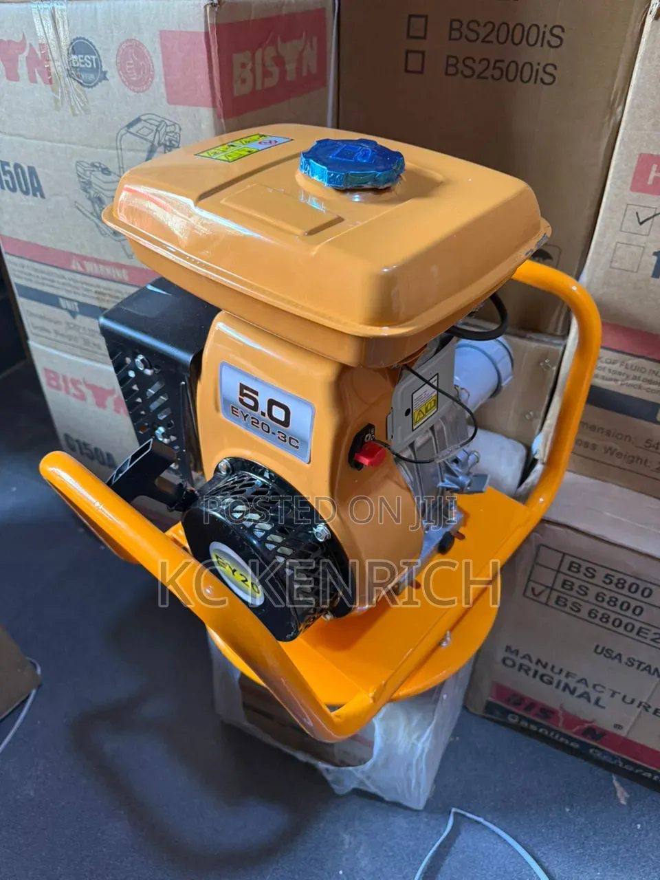 Bison Concrete Vibrator Ey 20 Uses Fuel