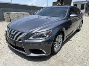 Lexus LS 460 AWD 2016 Gray