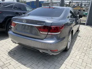 Lexus LS 460 AWD 2016 Gray