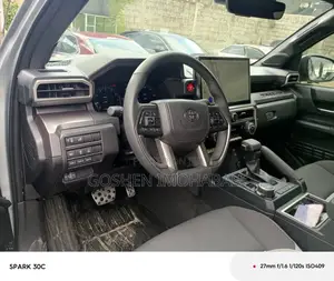 Toyota Tacoma Limited Double Cab 4WD 5.0 ft. SB 2025 Ivory