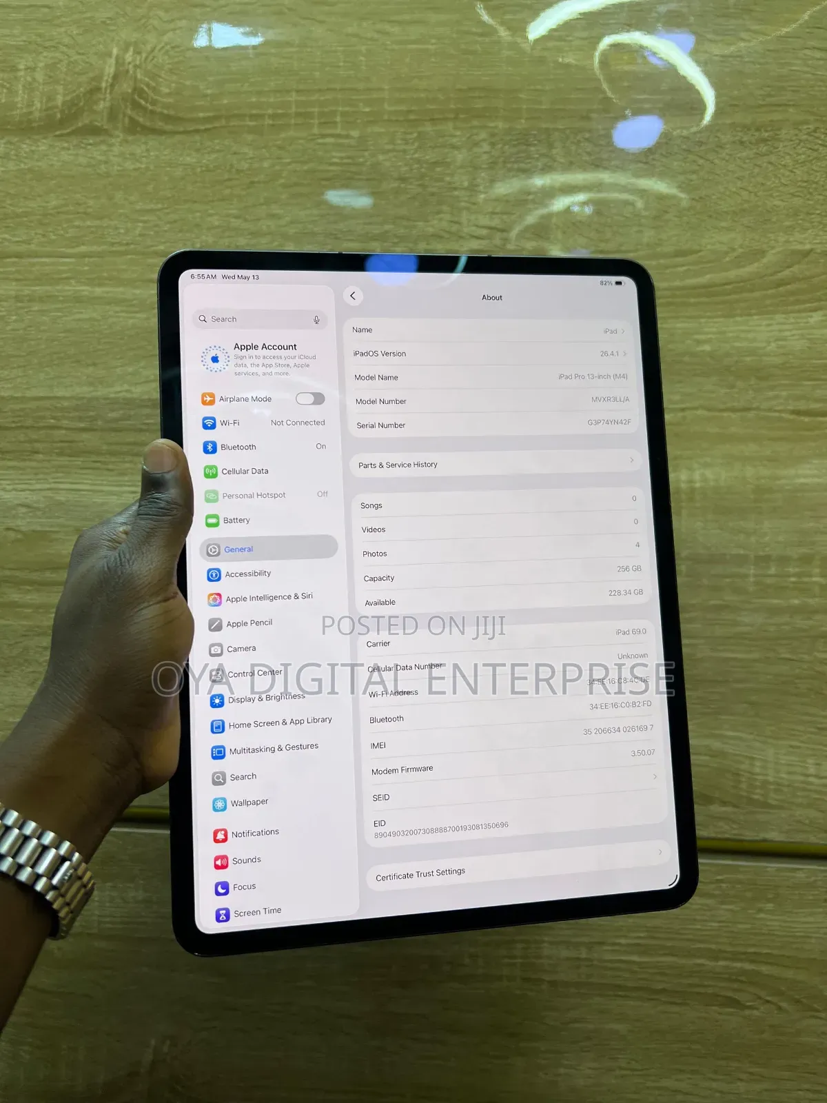 Apple iPad Pro 13 (2024) 256 GB Gray