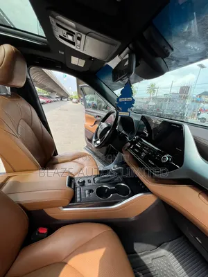 Toyota Highlander 2021 Black