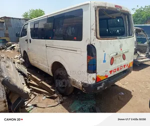 Toyota HiAce 1995 White