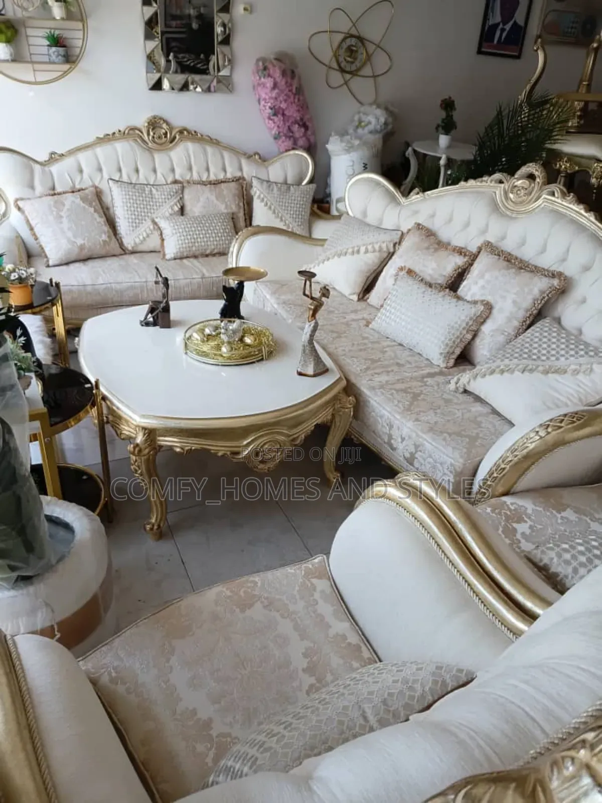 Royal Sofa