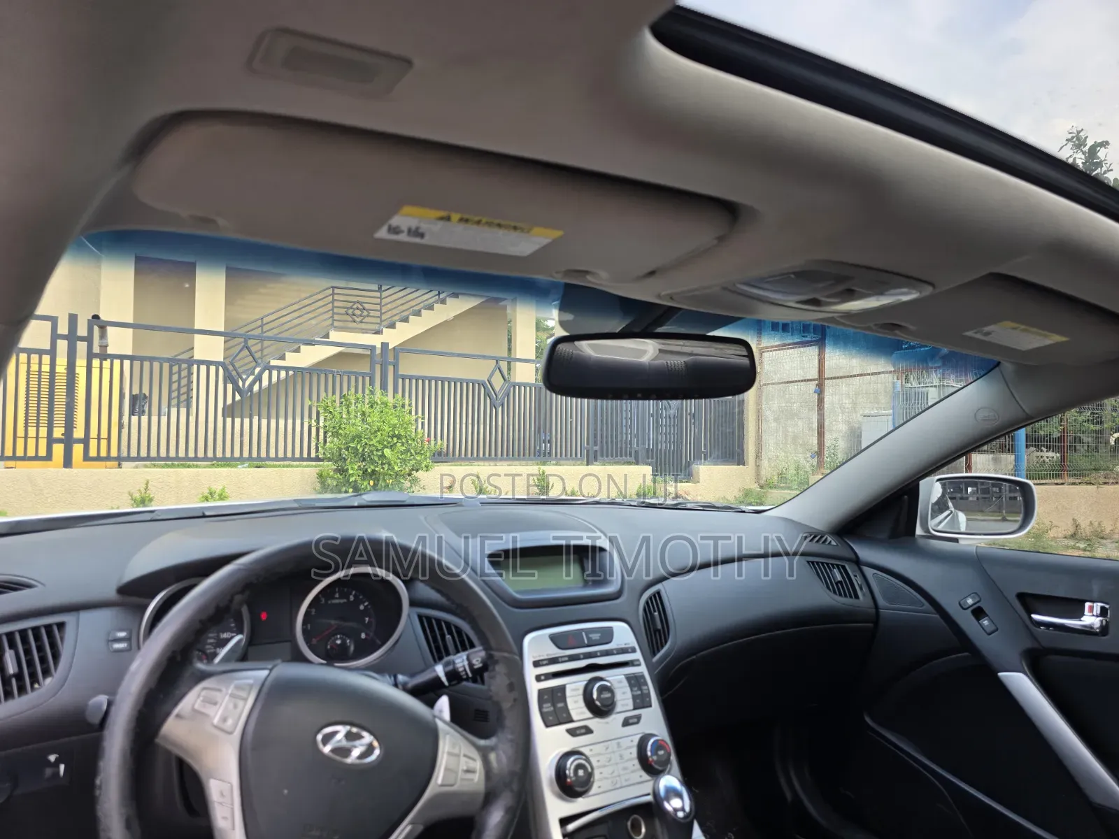 Hyundai Genesis 2010 Silver
