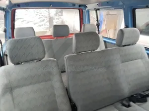 Volkswagen Transporter 2005 Red