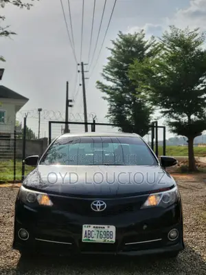 Toyota Camry SE V6 4dr Sedan (3.5L 6cyl 6A) 2013 Black