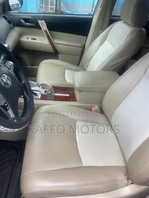 Toyota Highlander Limited 2011 Green
