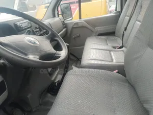 Volkswagen Transporter 2005 White