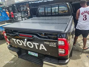 Fiber-Folding Available for Hilux Tacoma