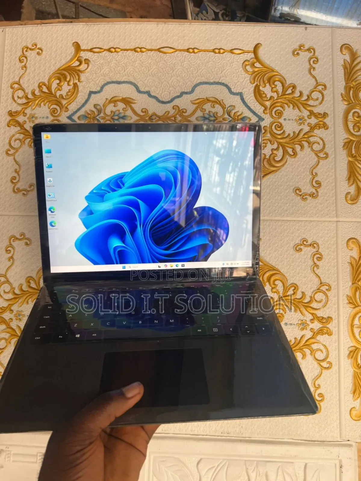 Laptop 8GB Intel Core i7 SSD 256GB
