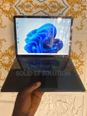 Laptop 8GB Intel Core i7 SSD 256GB