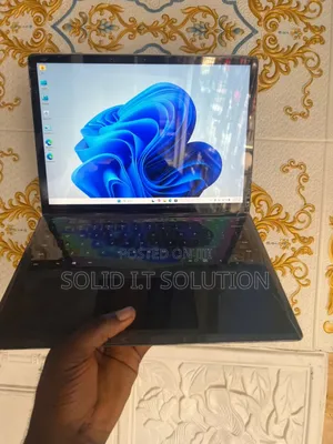 Laptop 8GB Intel Core i7 SSD 256GB