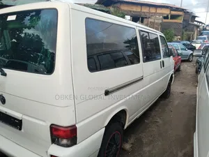 Volkswagen Transporter 2005 White