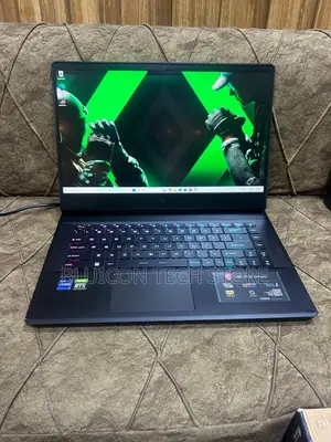 Laptop MSI Vector GP66HX 12UGS 32GB Intel Core i9 SSD 1T