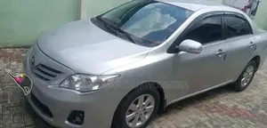 Toyota Corolla 2012 Silver