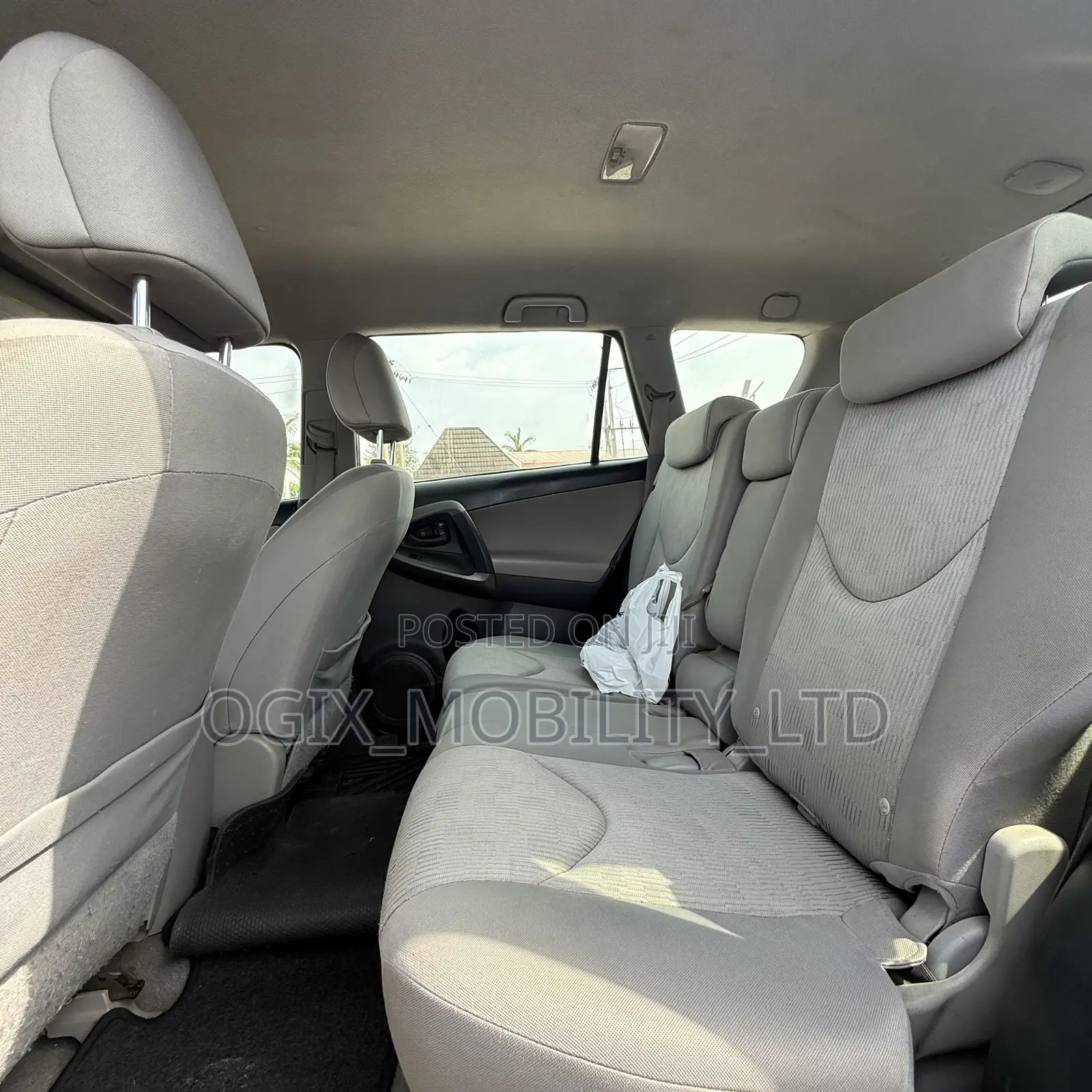 Toyota RAV4 2010 Black