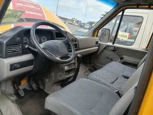 Volkswagen LT 2005 Yellow