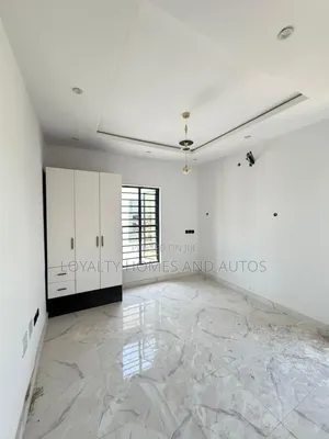 4bdrm Duplex in Oko-Oba for sale