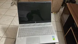 Laptop HP 15-dw3031 16GB Intel Core i7 SSD 1T
