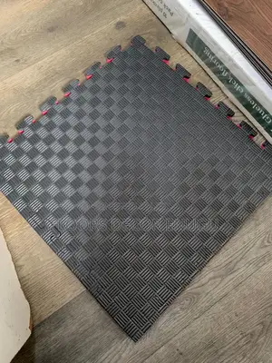 Gym Interlocking Padded Floor