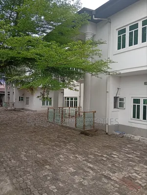 Furnished 5bdrm Duplex in Olozu Street Off, Boibu-Oromerizemgbo