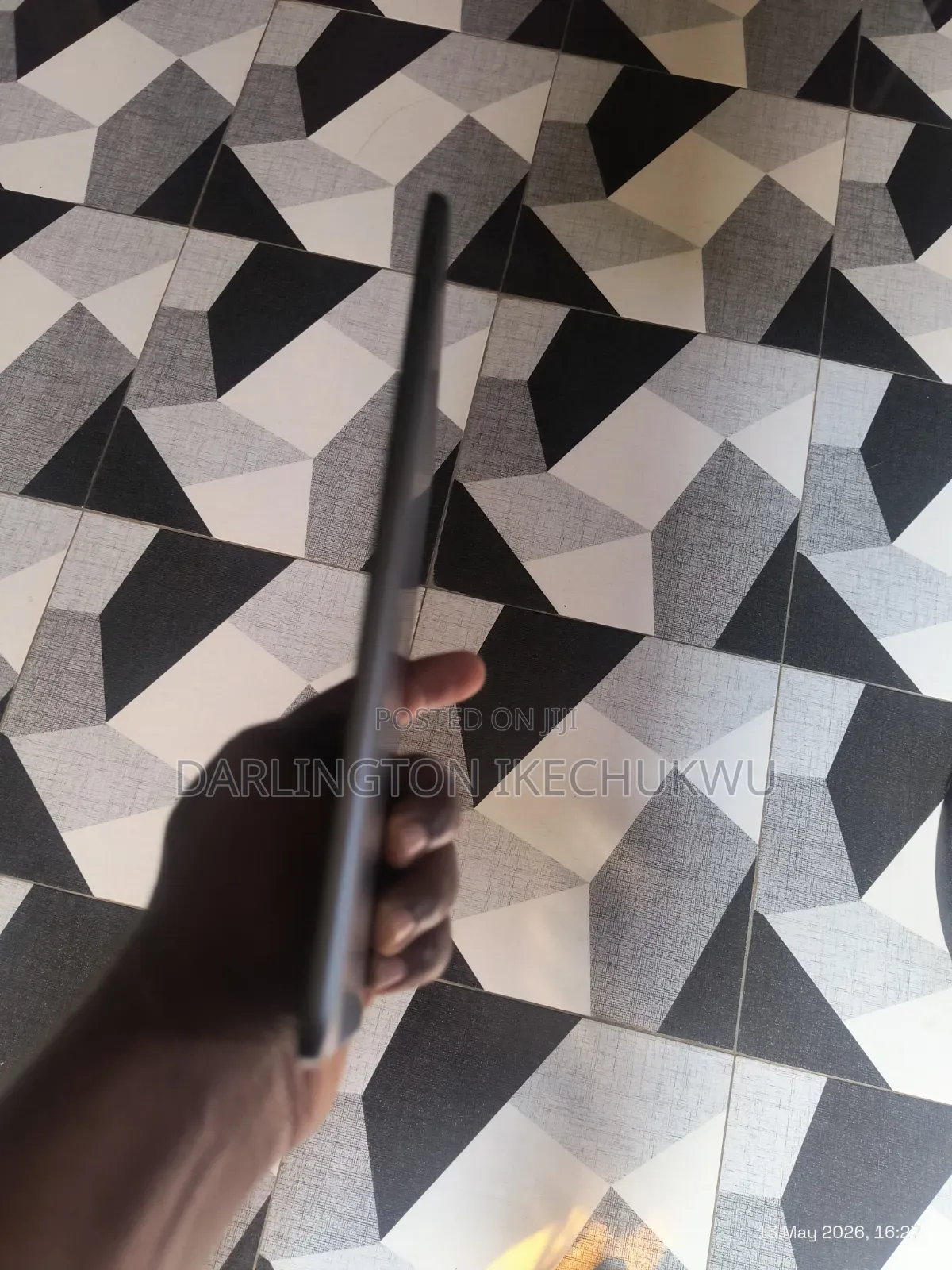 Apple iPad mini 5 64 GB Gray