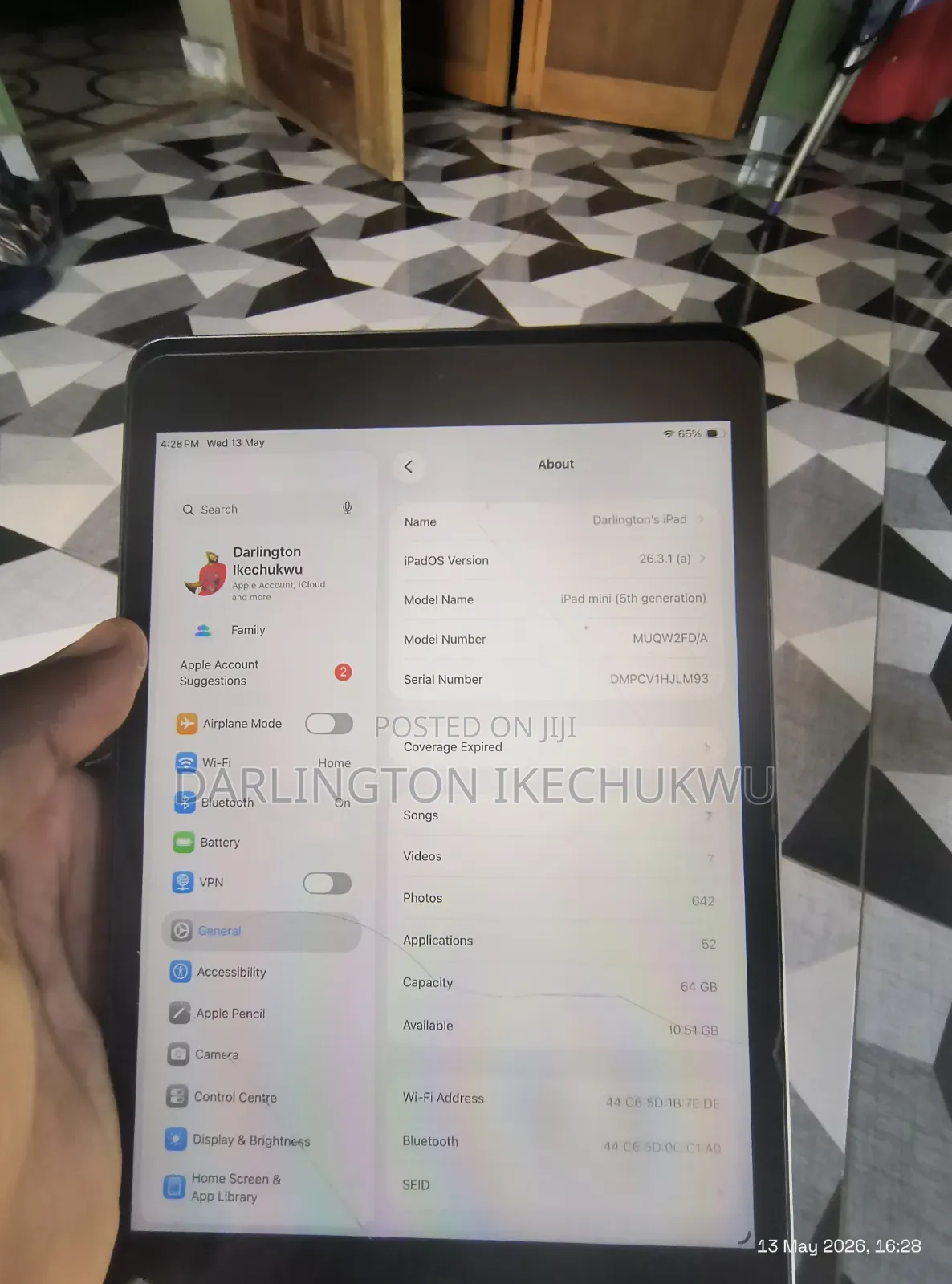 Apple iPad mini 5 64 GB Gray